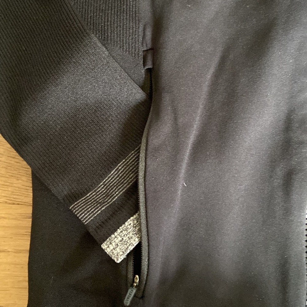 NWOT - Athleta Women’s Turtle Neck Jacket - Picture 3 of 7